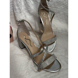 Nina Neville Rhinestone Slingback Block Heel Sandal 9W Silver T211755 Womens